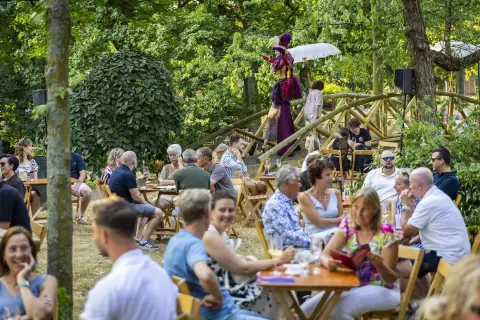 Op dronk wijnfestival venlo 2026_012